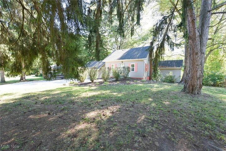 Property Photo: 1020 Robinson Avenue OH 44203