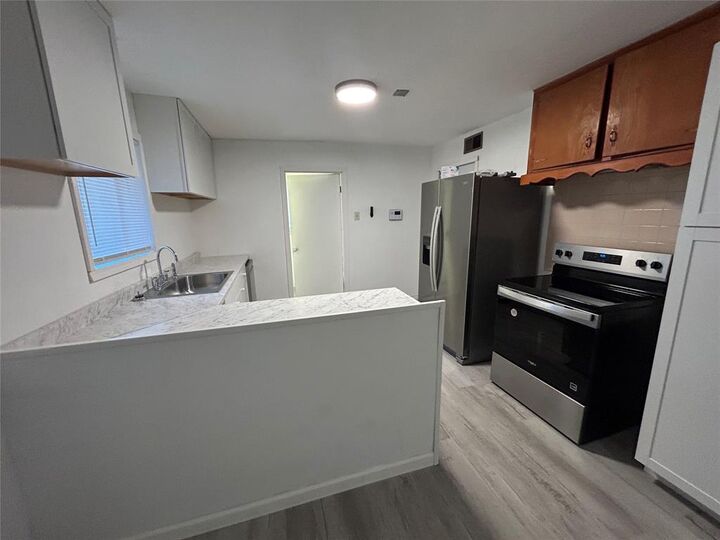 Property Photo: 617 Forest Lane TX 76053