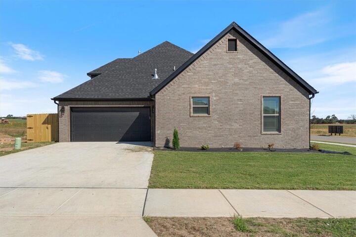 6900 SW High Meadow Boulevard  Bentonville AR 72713 photo