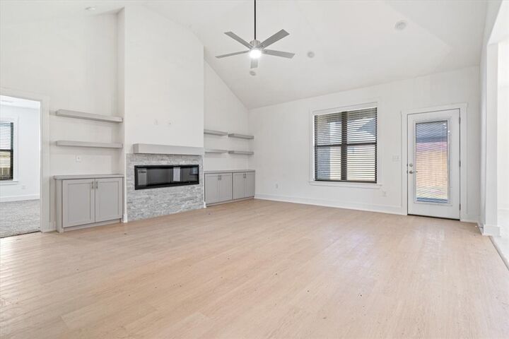 Property Photo:  7004 SW Basswood Avenue  AR 72713 