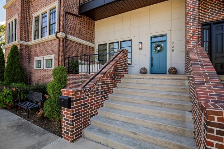 Property Photo:  228 SE 2nd Street  AR 72712 