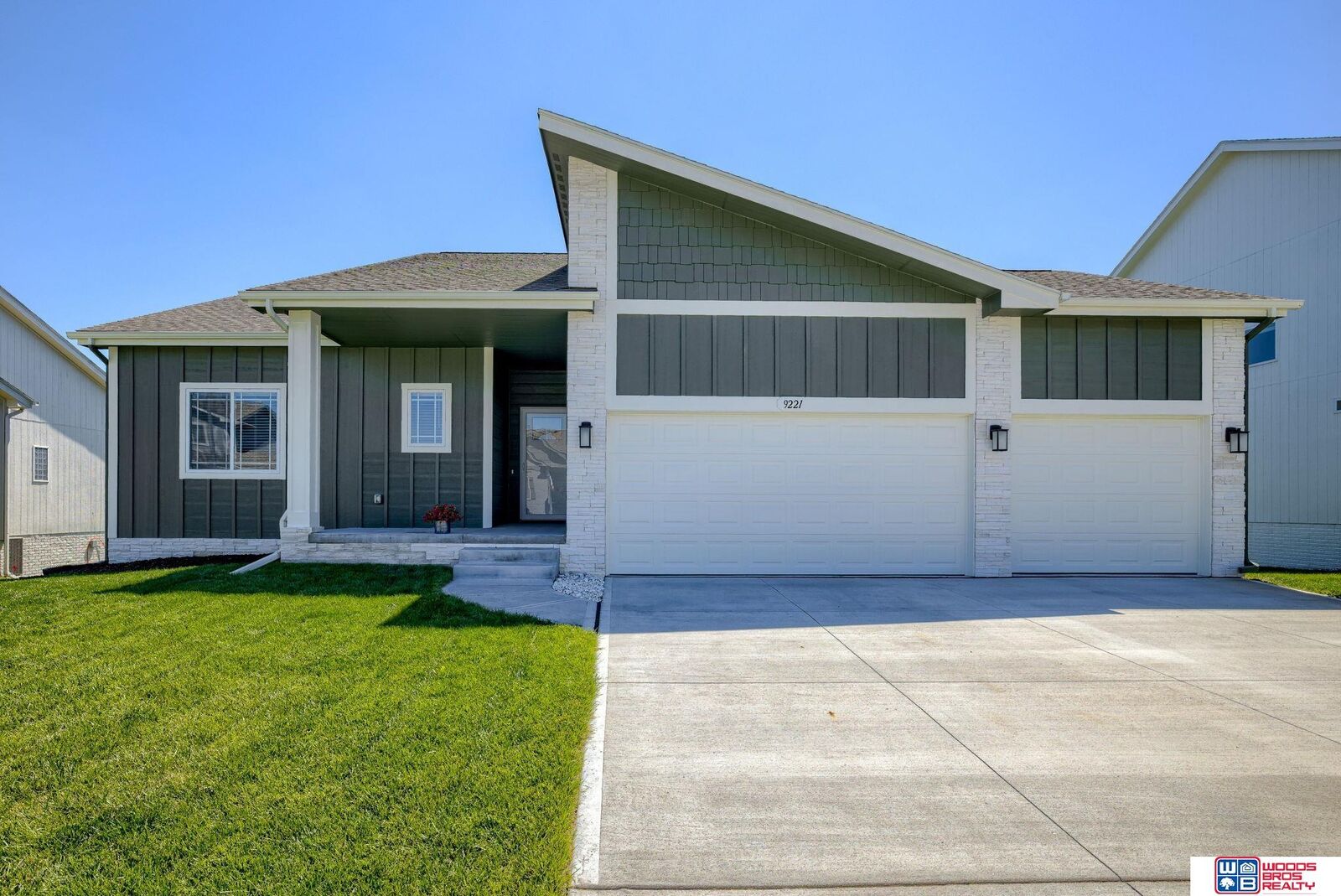 Property Photo:  9221 S 177th Street  NE 68136
