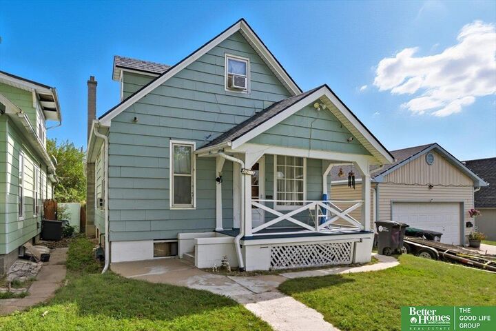 Property Photo:  4213 S 26th Street  NE 68107 