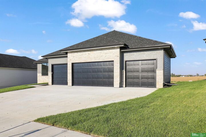 Property Photo:  5618 N 198th Street  NE 68022 