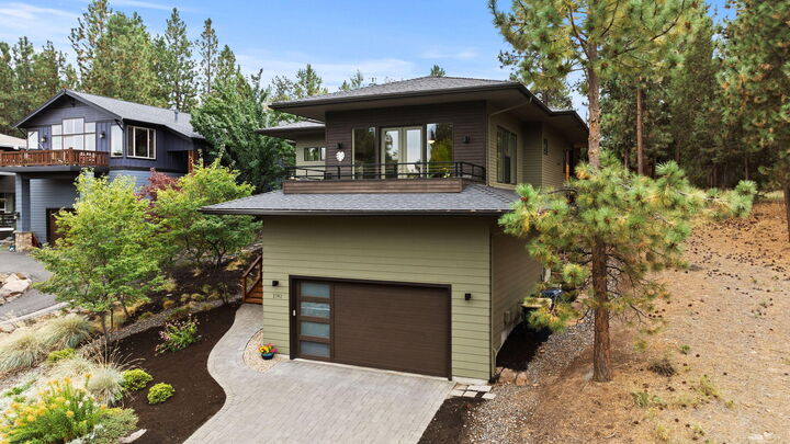 Property Photo:  2742 NW Rainbow Ridge Drive  OR 97703 