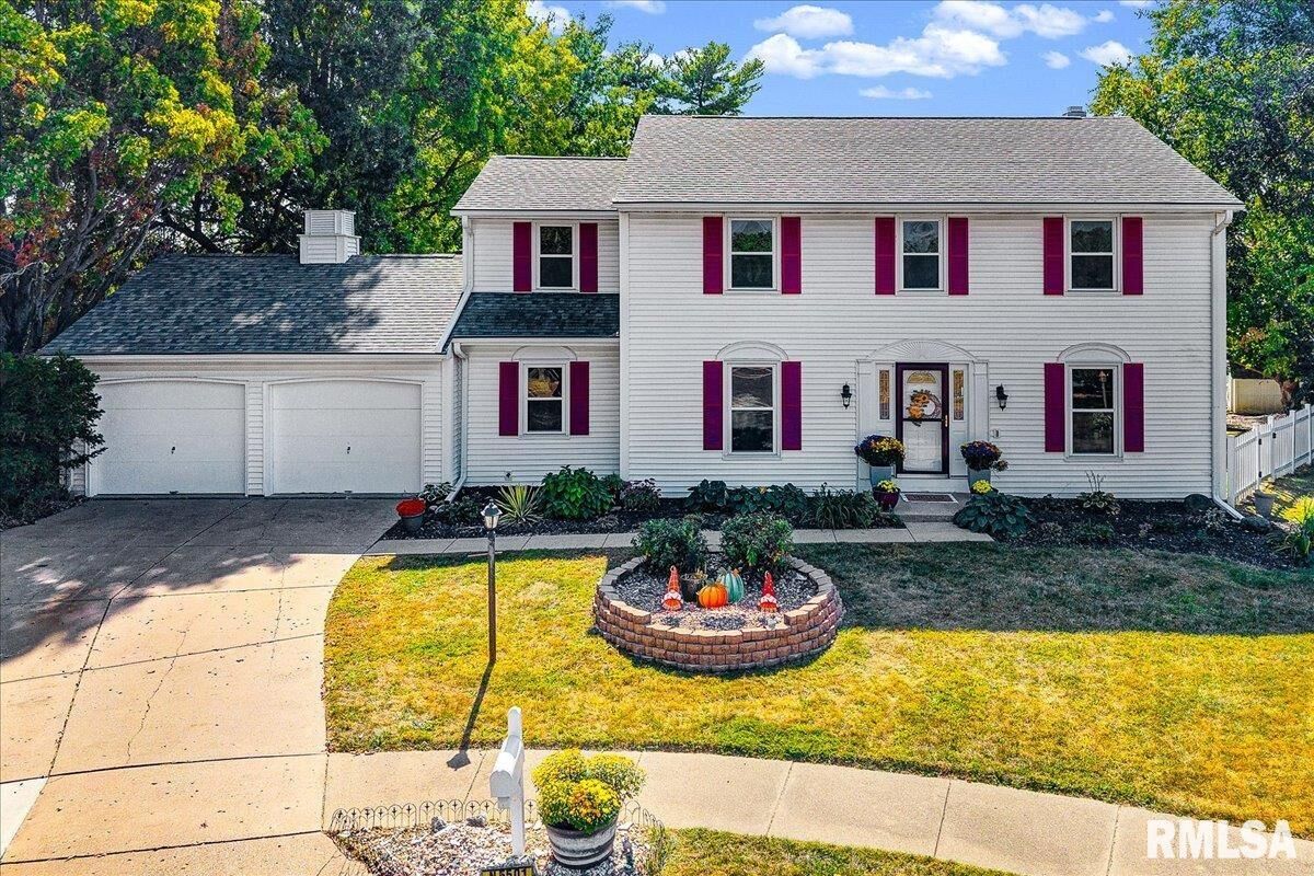 Property Photo:  5501 N Holly Hedges Court  IL 61614 