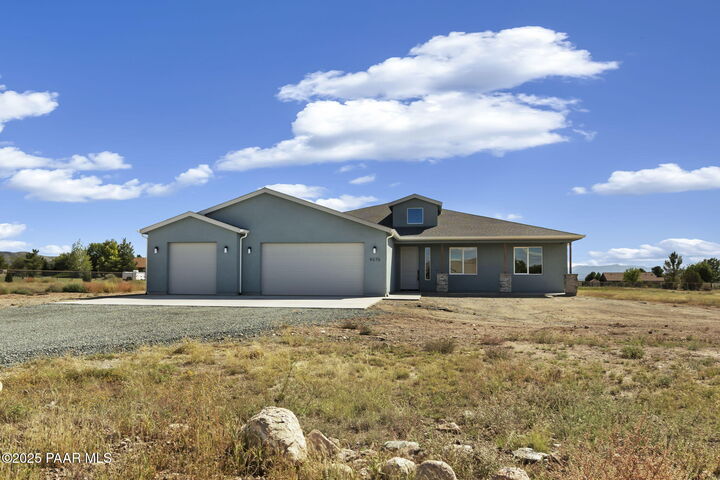 Property Photo: 9275 E Mystic River Way AZ 86315