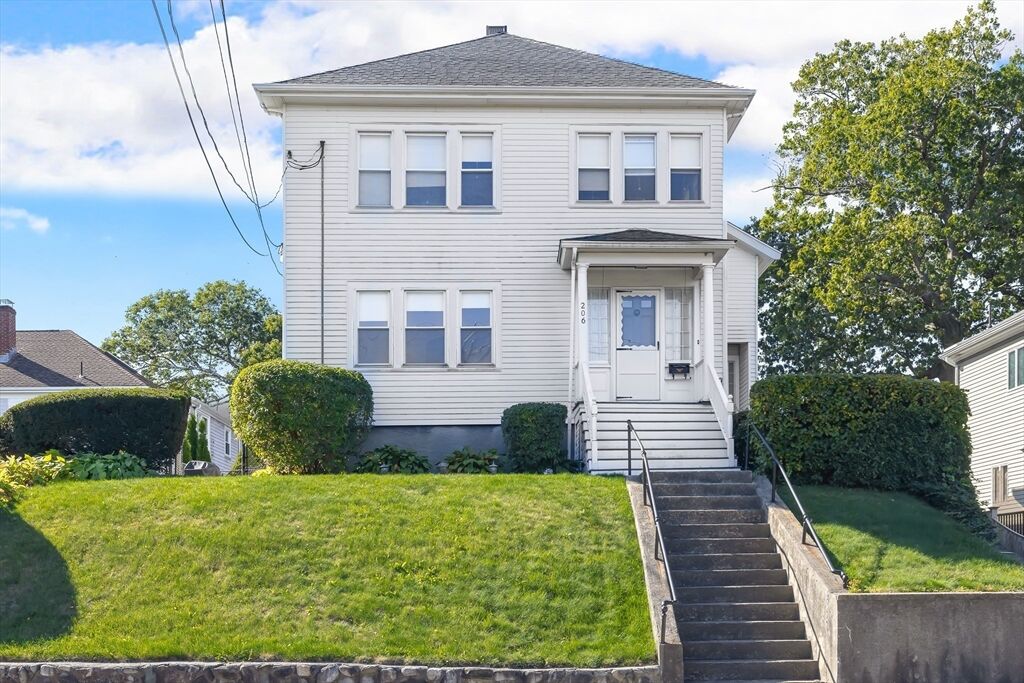 Property Photo:  206-208 Cabot  MA 02460 