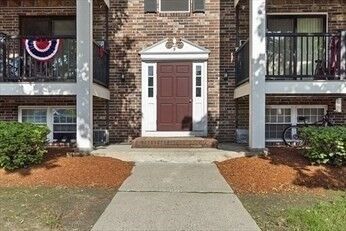 Property Photo:  9 Walker Rd 4  MA 01845 