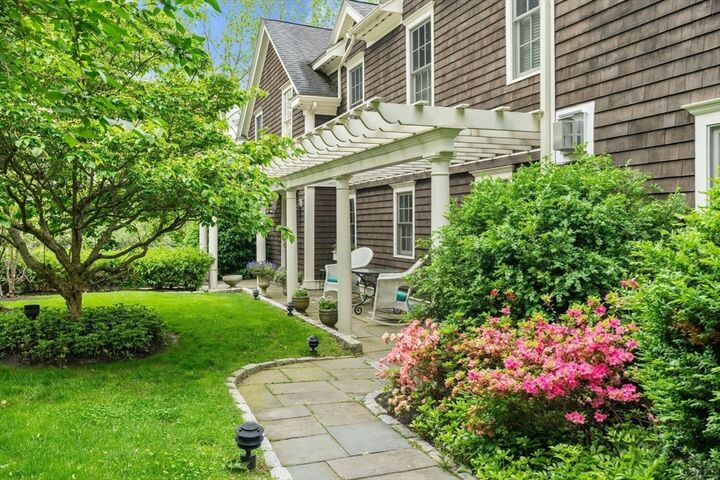 Property Photo:  226 Ash Street  MA 02493 