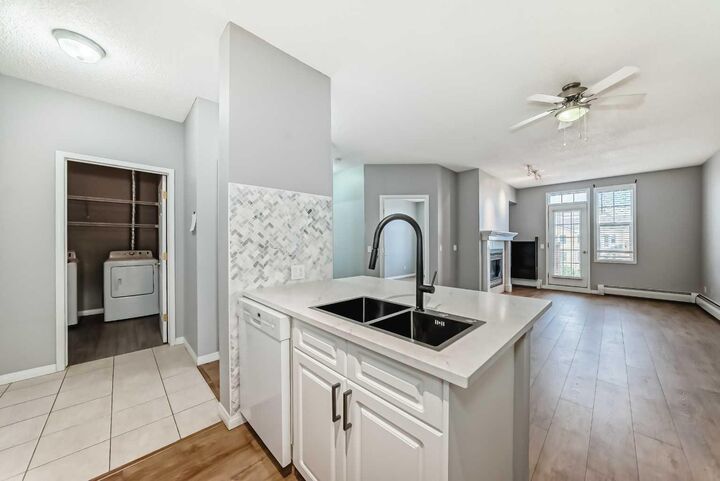 Photo de la propriété: 14645 6 Street SW 4413 AB T2Y 3S1