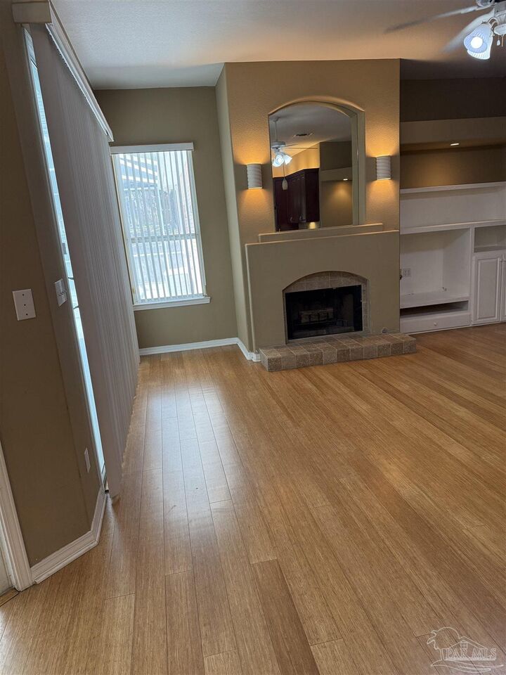 Property Photo:  9728 Quail Hollow Blvd  FL 32514 
