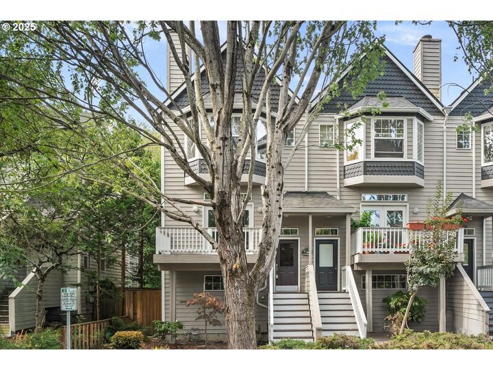 Property Photo:  3531 S Kelly Ave  OR 97239 