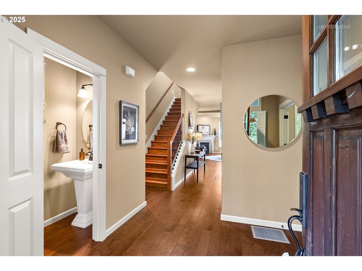 Property Photo:  865 SW 90th Ave  OR 97225 