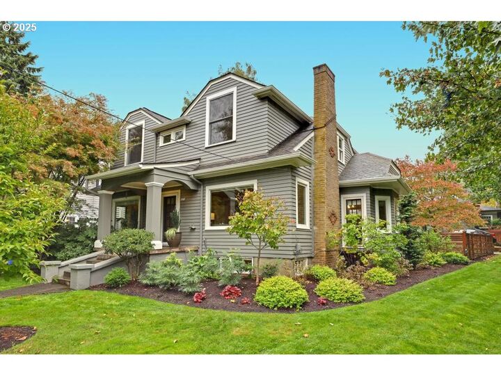 4204 NE Hassalo St  Portland OR 97213 photo