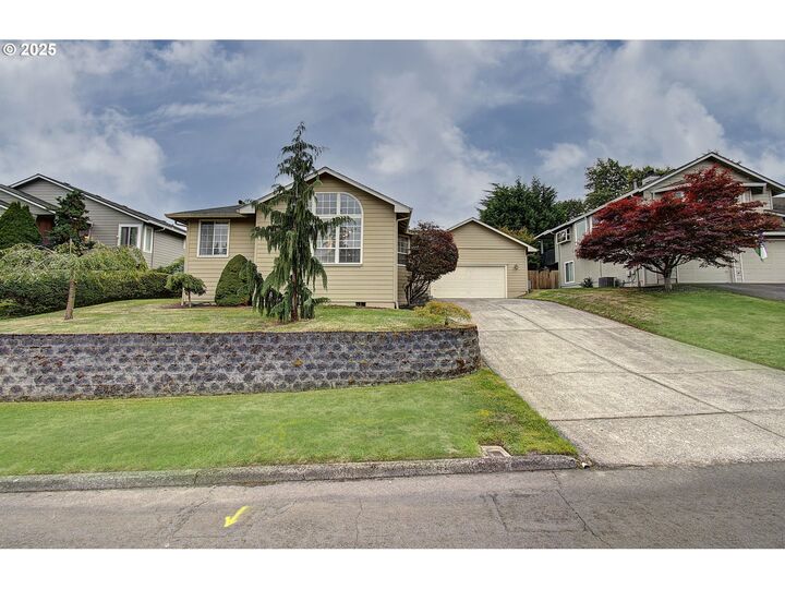 Property Photo:  1402 NW 30th Ave  WA 98607 