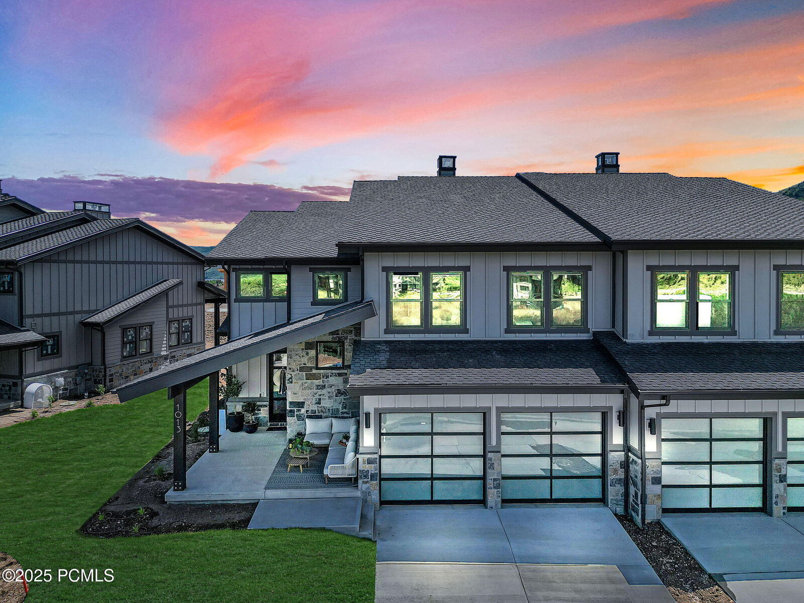 Property Photo:  9516 N Bergtop Loop 182  UT 84032 