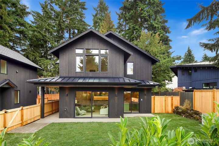 6816  128th Avenue NE  Kirkland WA 98033 photo
