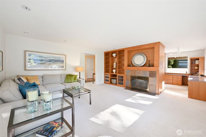 Property Photo:  15047  12th Street NE  WA 98007 