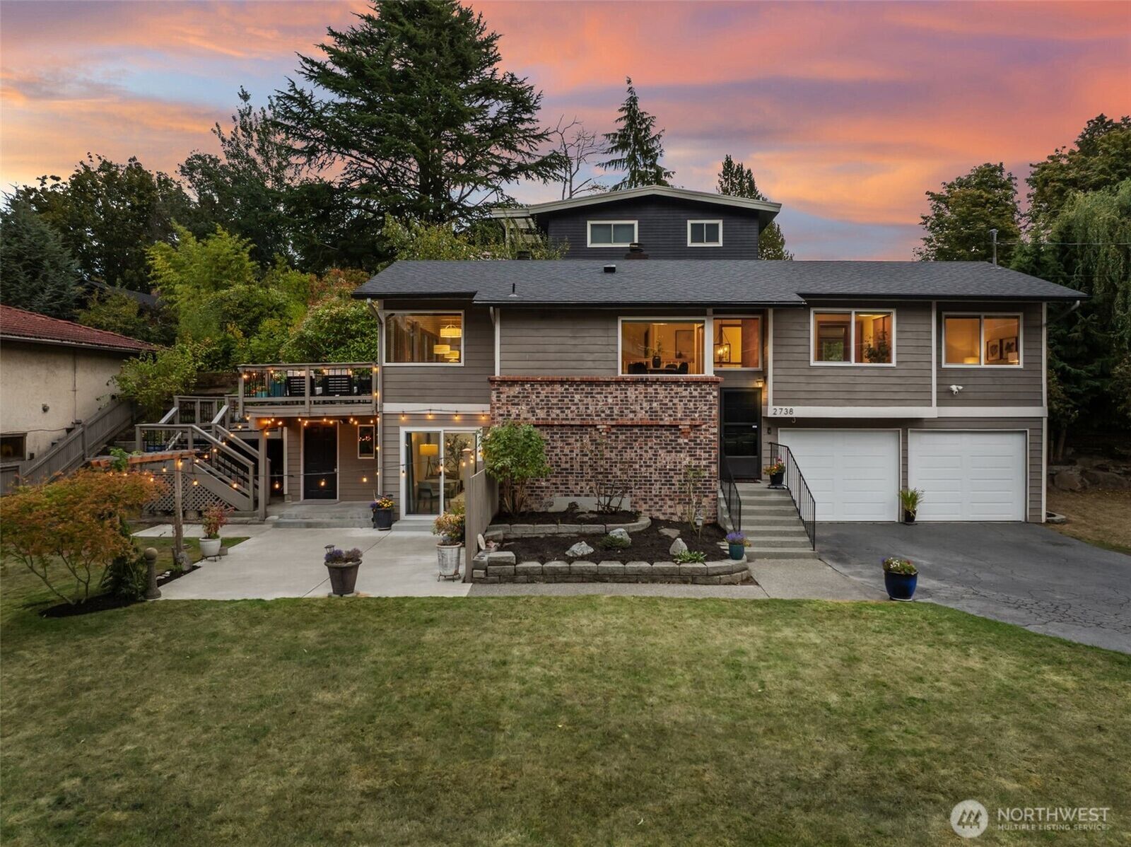 Property Photo:  2738 NW 90th Street  WA 98117 
