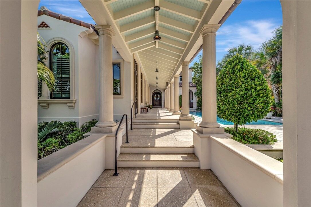 Property Photo: 3632 Ocean Drive FL 32963