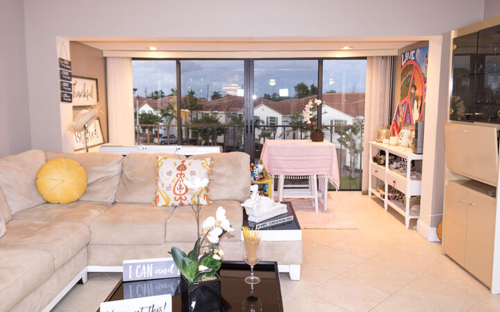 Property Photo: 4100 Tivoli Court 301 FL 33467