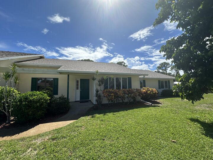 630 NE Town Terrace  Jensen Beach FL 34957 photo