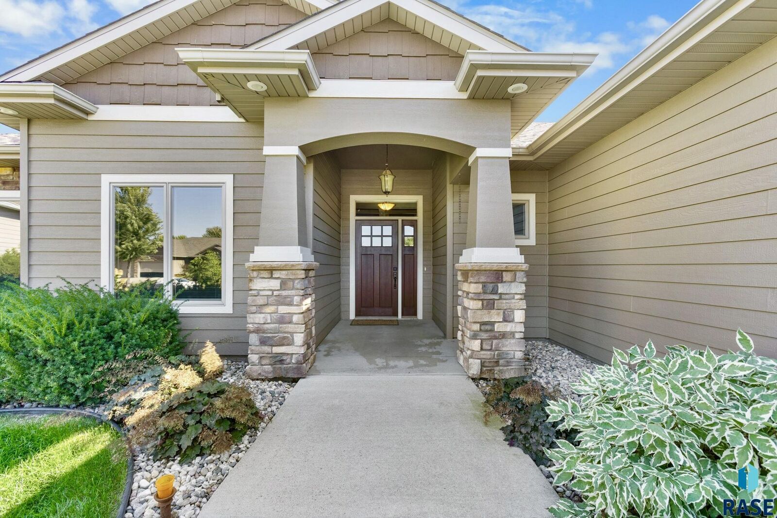 Property Photo:  2304 S Copper Crest Trl  SD 57110 