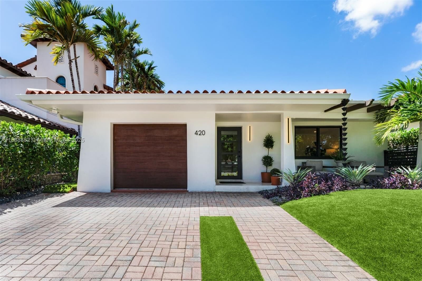 Property Photo:  420 SW 19th Rd  FL 33129 
