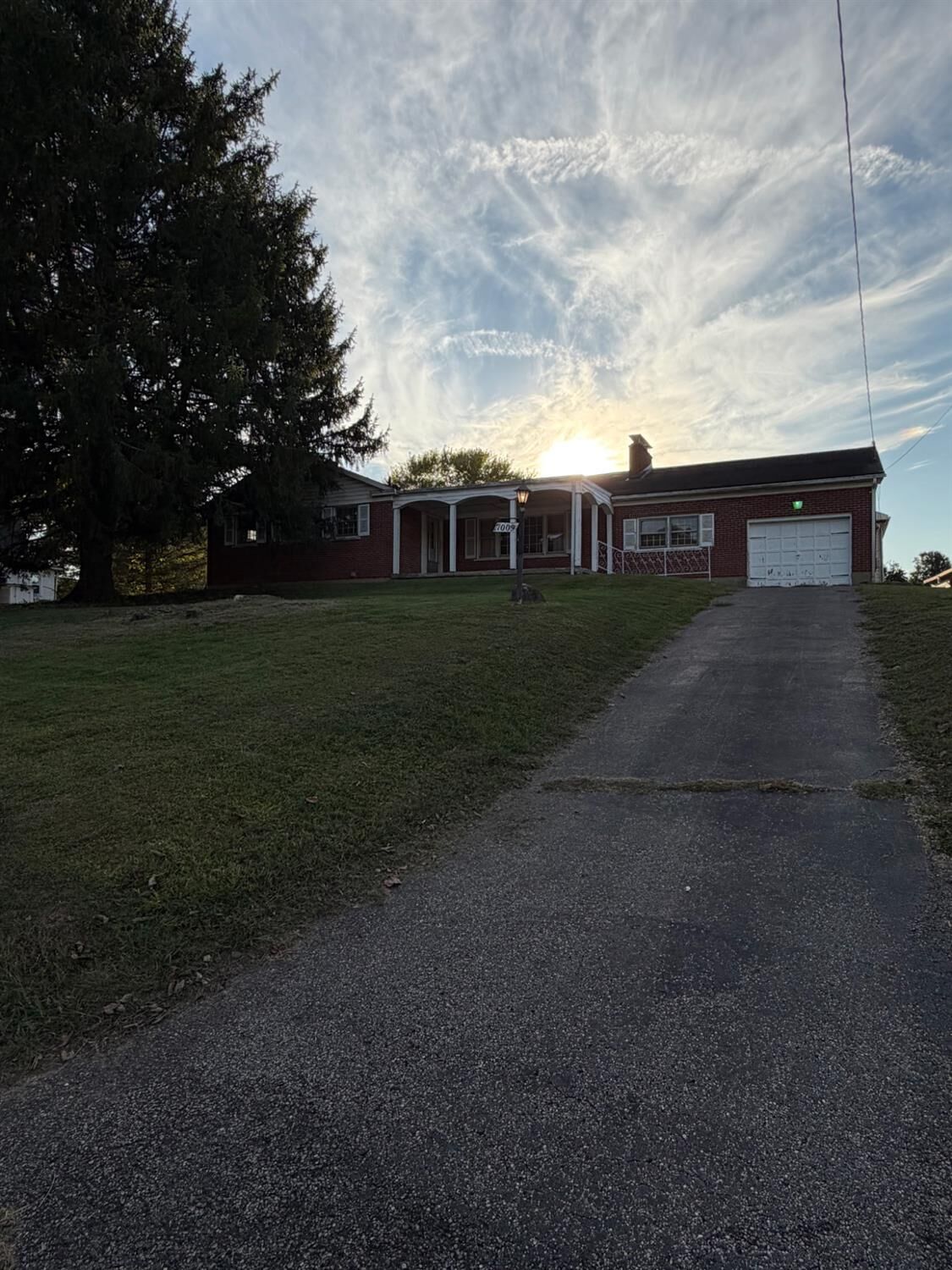 Property Photo:  1009 Nowlin Avenue  IN 47025 