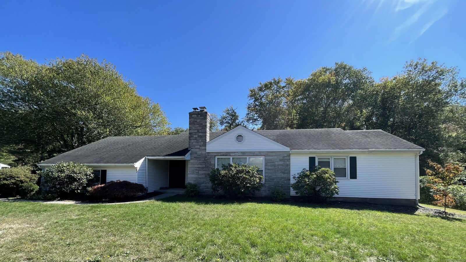 Property Photo: 82 North High Street CT 06413