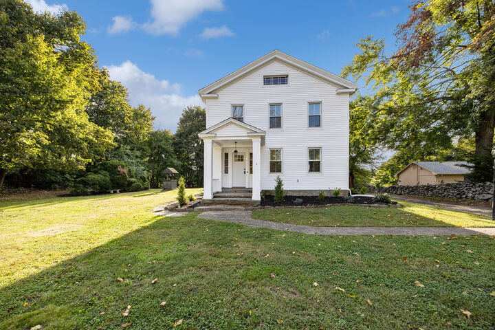 2921 Nichols Avenue  Trumbull CT 06611 photo