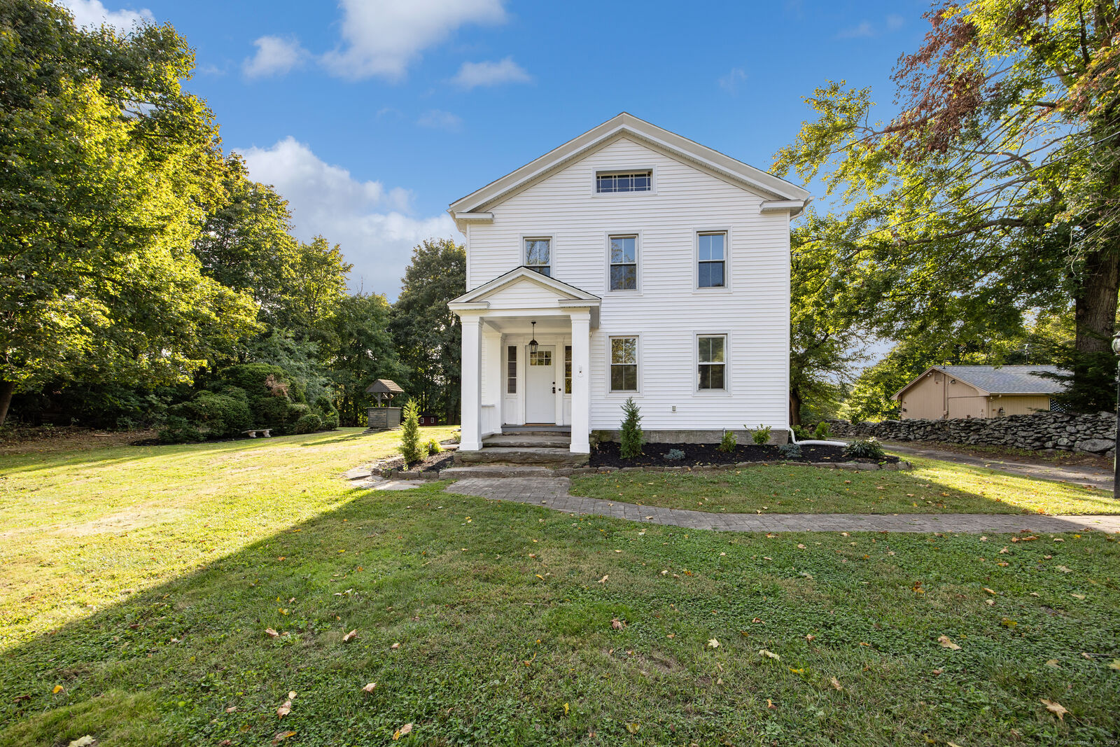 Property Photo:  2921 Nichols Avenue  CT 06611