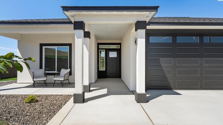 Property Photo: 3802 Scout Street WA 99352