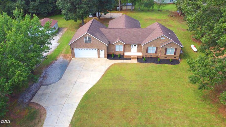 Property Photo: 604 S Chavis Street NC 27525