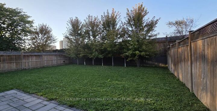 Property Photo: 26 Moore Park Avenue ON M2M 1M9