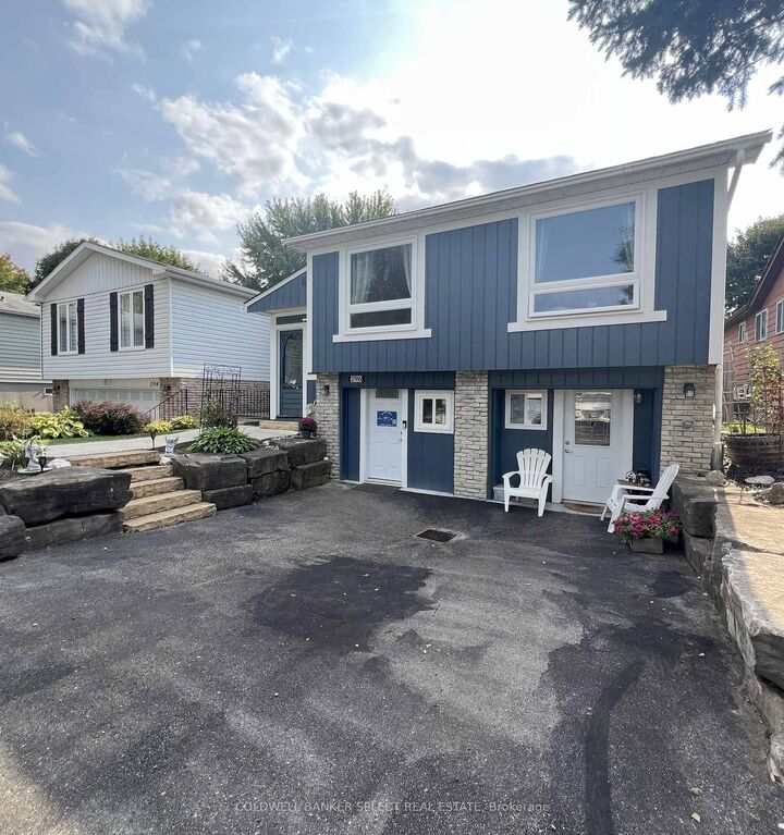 Property Photo: 296 Whitehead Crescent ON L7E 3Y1