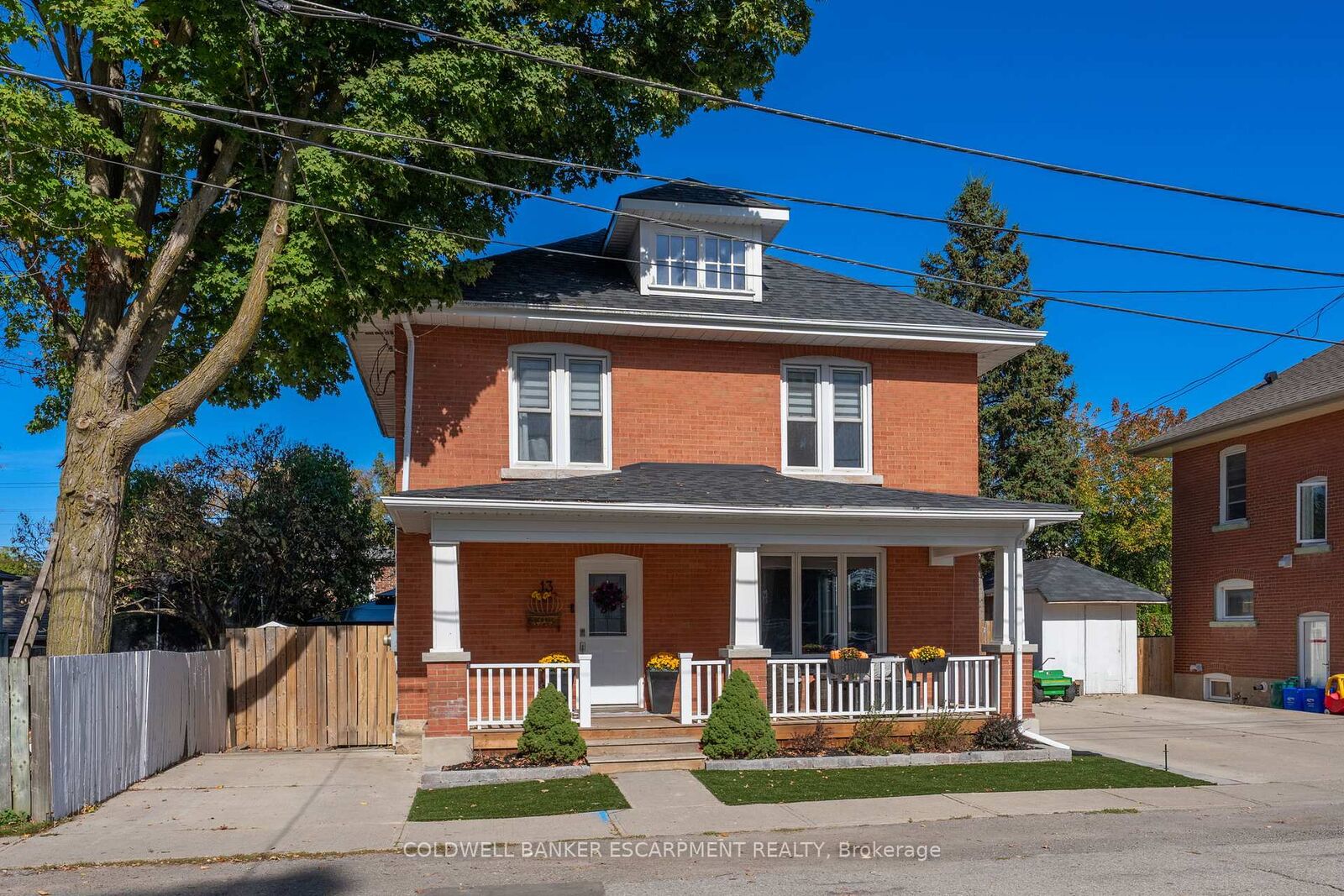 Photo de la propriété: 13 Wilbur Street ON L7J 2C3