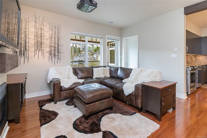 1395 Bear Mountain Pkwy #302 — photo 1