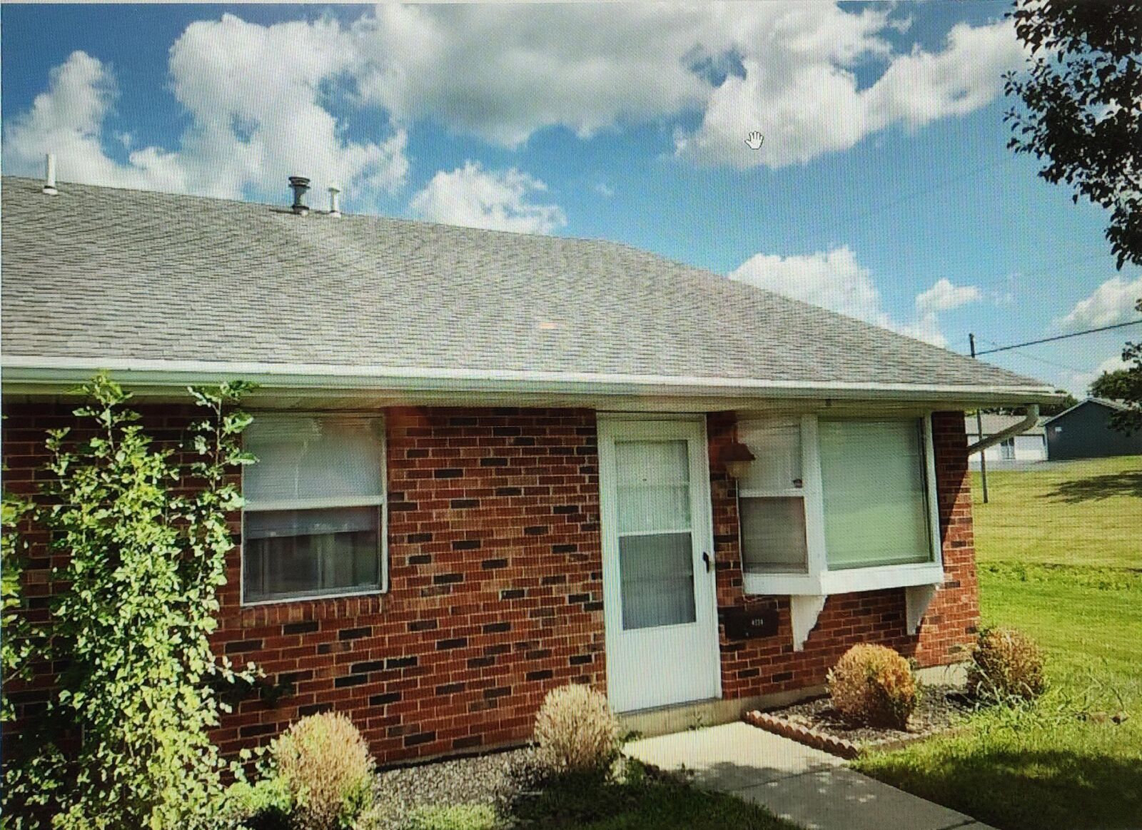 Property Photo:  4524 E Ridgewood Road  OH 45503 