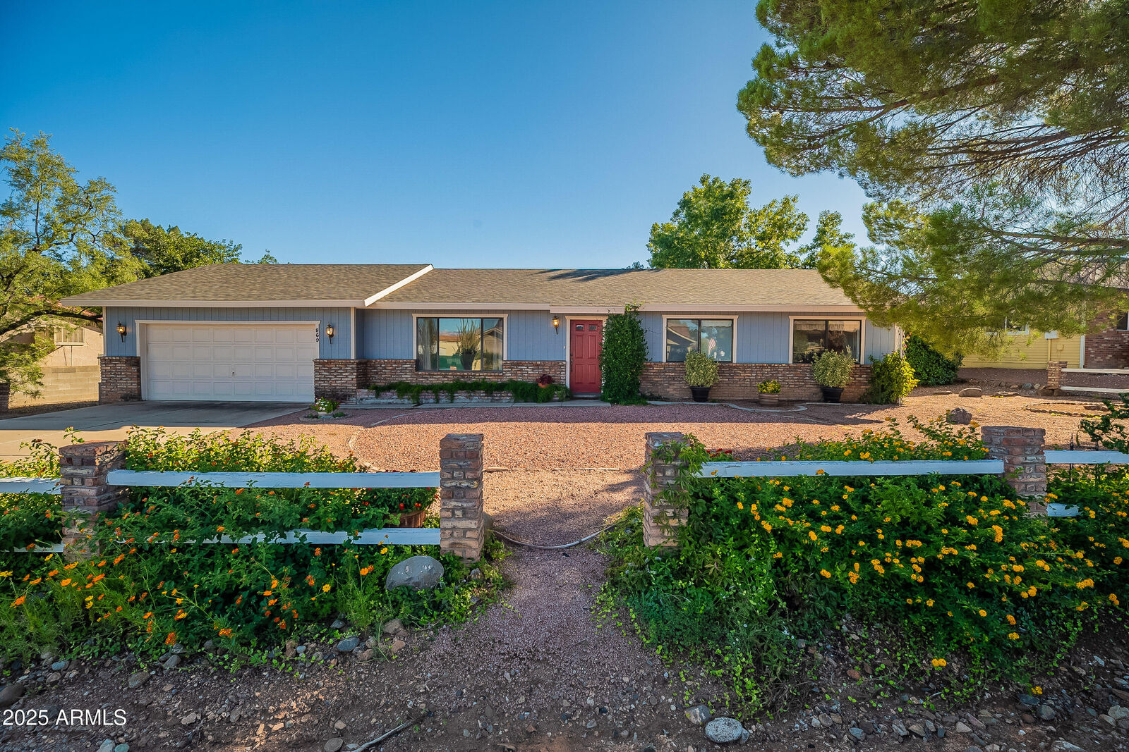 Property Photo:  869 E Bow Maker Trail  AZ 86326 