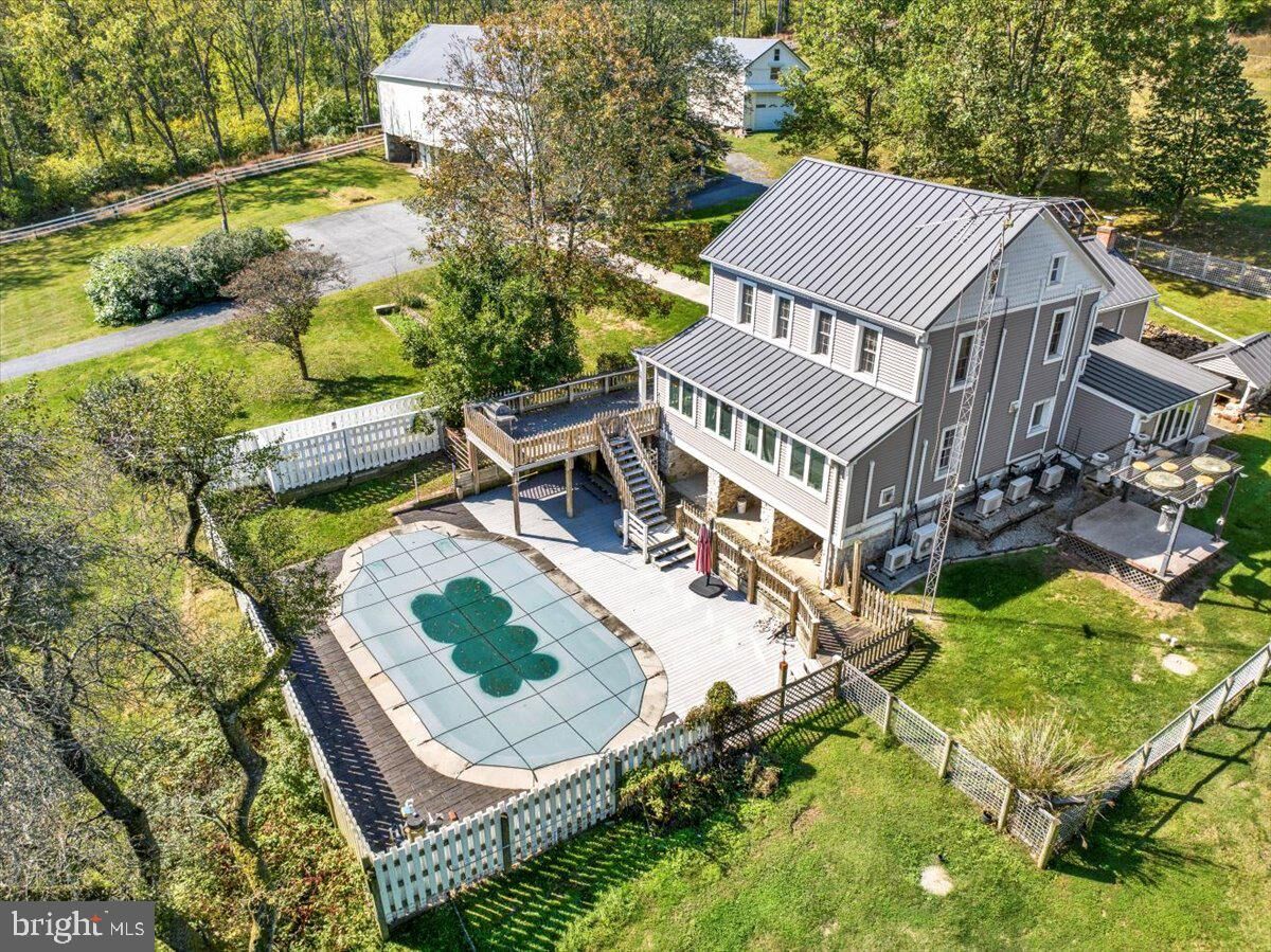 Property Photo: 1530 Palisades Drive PA 19506