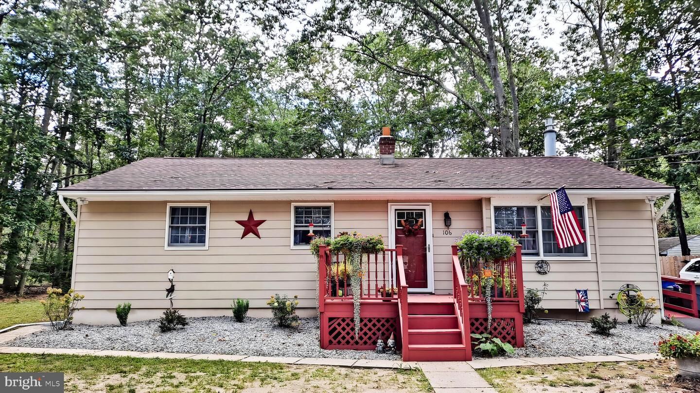 Property Photo:  106 Florida Trail  NJ 08015 