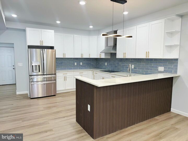 Property Photo:  5916 Jackson Street  PA 19135 