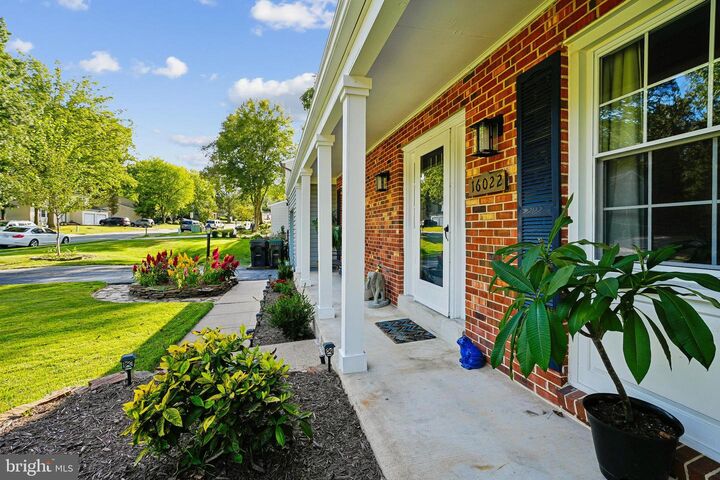 Property Photo: 16022 Macedonia Drive VA 22191
