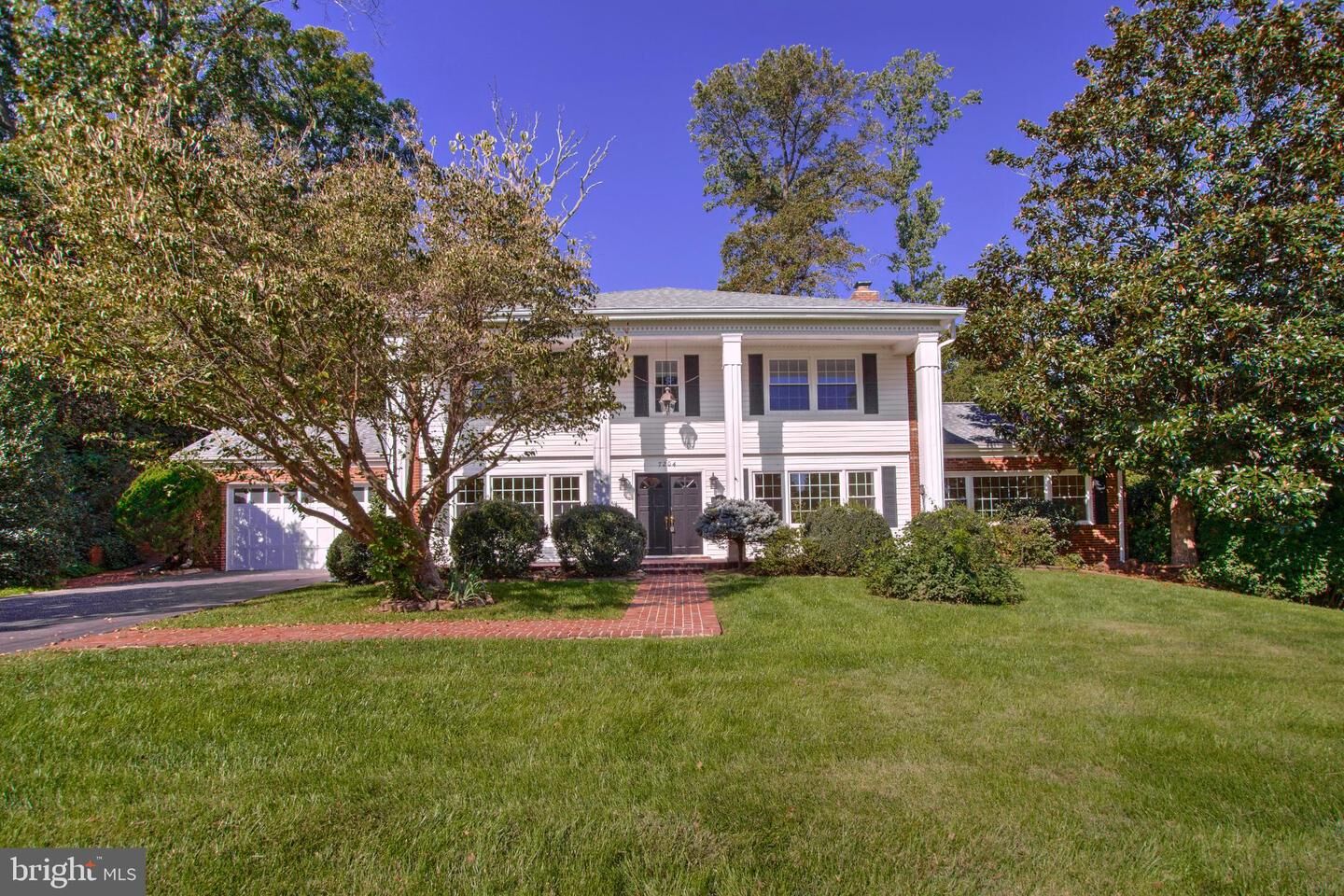 Property Photo:  7204 Regent Drive  VA 22307 