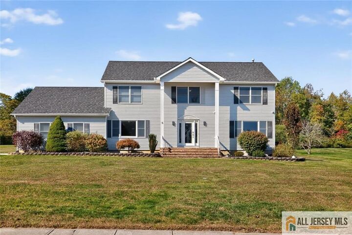 6 Elliot Drive  Monroe NJ 08831 photo