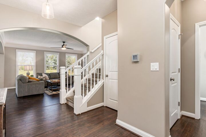 Property Photo: 618 Sandhill Court OH 43015