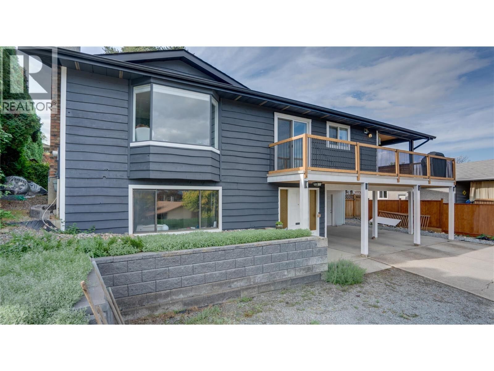 Property Photo: 3922 17 Avenue BC V1T 1C1