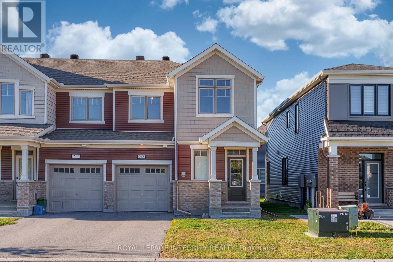 Property Photo:  215 Merak Way  ON K2J 6N7 